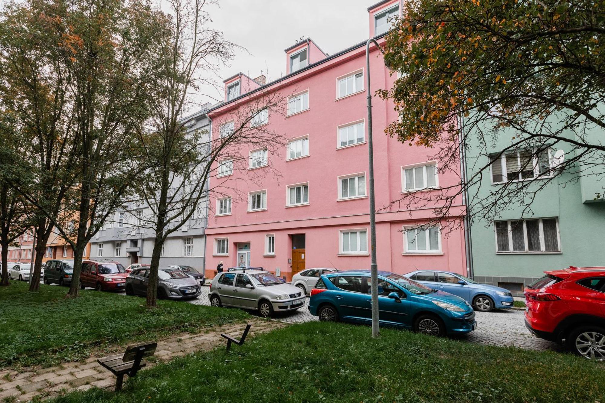 Romanticky Loft Parking U Hlavniho Nadrazi Olomouc Dış mekan fotoğraf