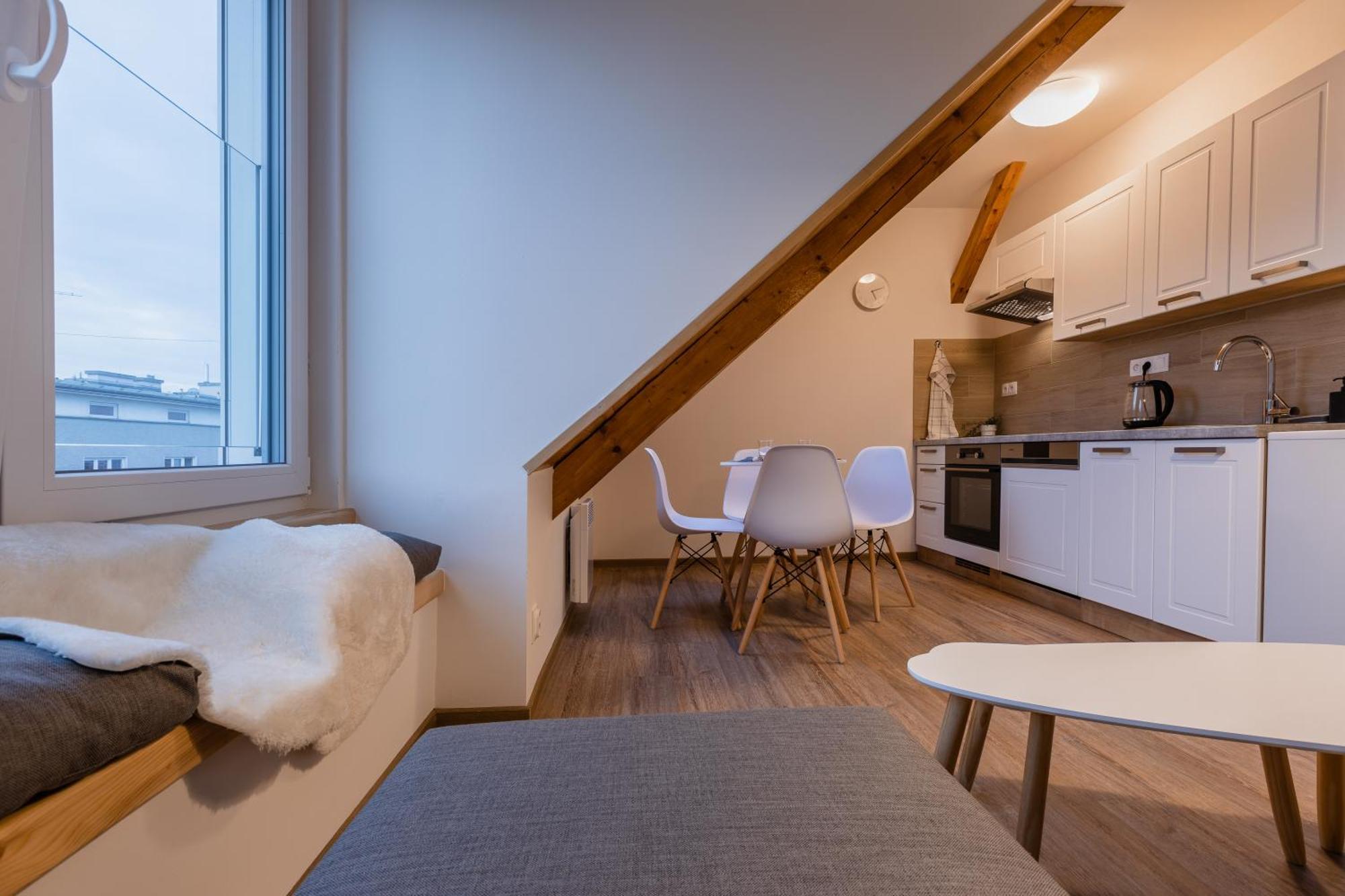 Romanticky Loft Parking U Hlavniho Nadrazi Olomouc Dış mekan fotoğraf